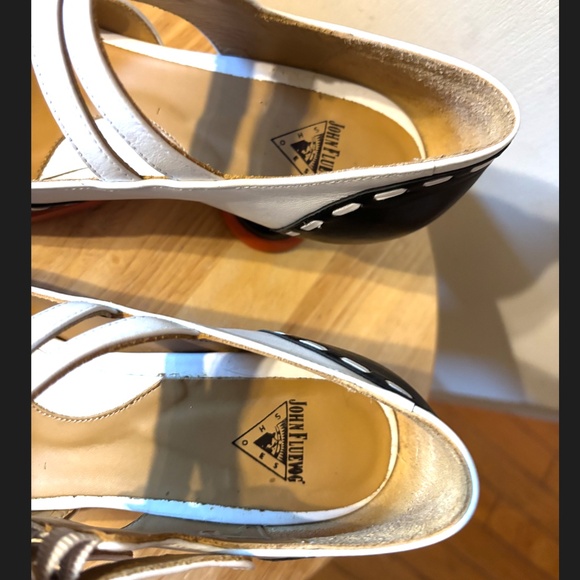 Fluevog Enneagram Giver black and white double strapped mary jane EUC - Picture 5 of 9